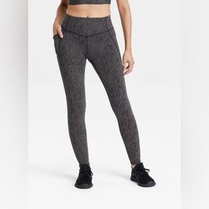 All In Motion Women's Snake Print Jacquard Leggings, Dark Grey, Size Medium